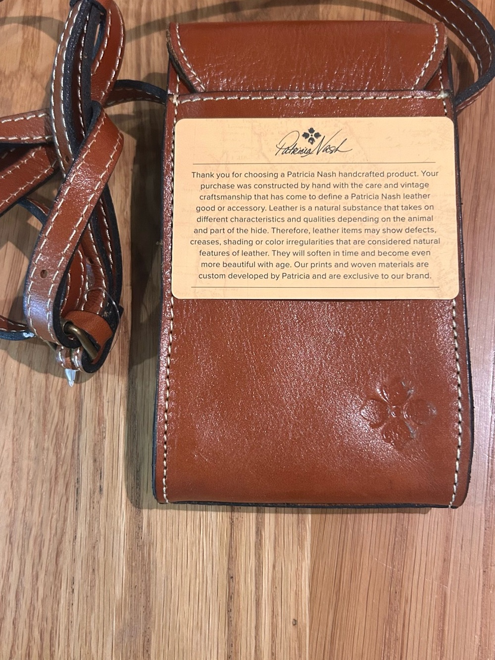 Patricia Nash cognac/tan all Leather Crossbody Bag NWT - Picture 4 of 7